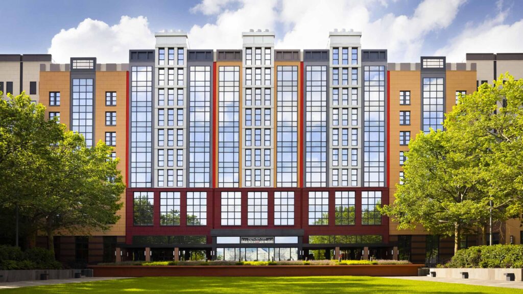 Disney's Hotel New York - THE ART OF MARVEL